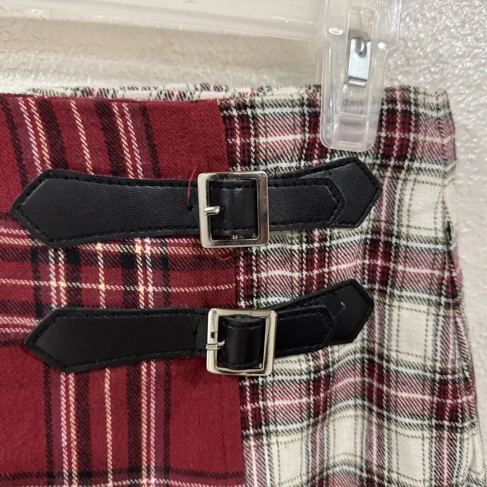 Art Class Skirt Girls XL 14/16 Plaid Red Black White Buckle Mini School Uniform